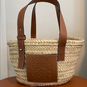 Loewe small basket bag in Tan